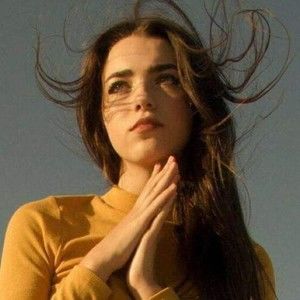 Meet your Posher, Regina